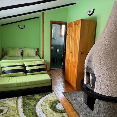 Mama Emiliya Guest House Бели-Искыр Экстерьер фото
